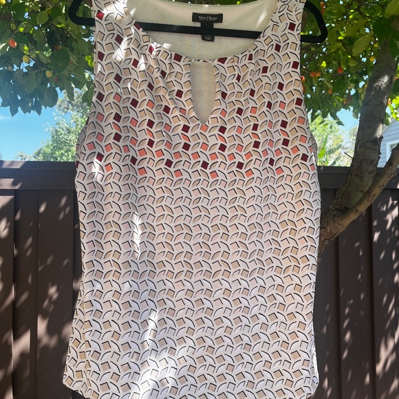White House Black Market Sleeveless Blouse - Size XL - Picture 1 of 4